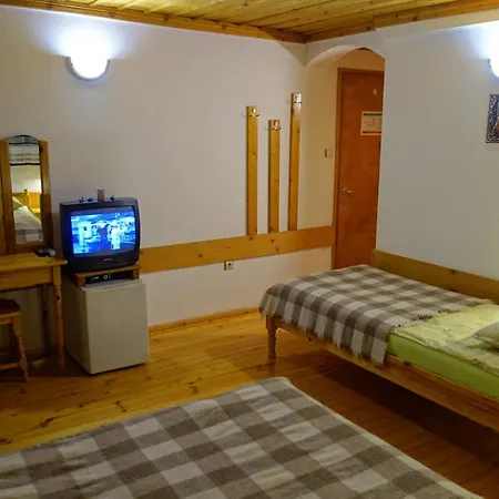 Gasthof Айвън Tschepelare