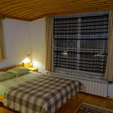 Gasthof Айвън Tschepelare